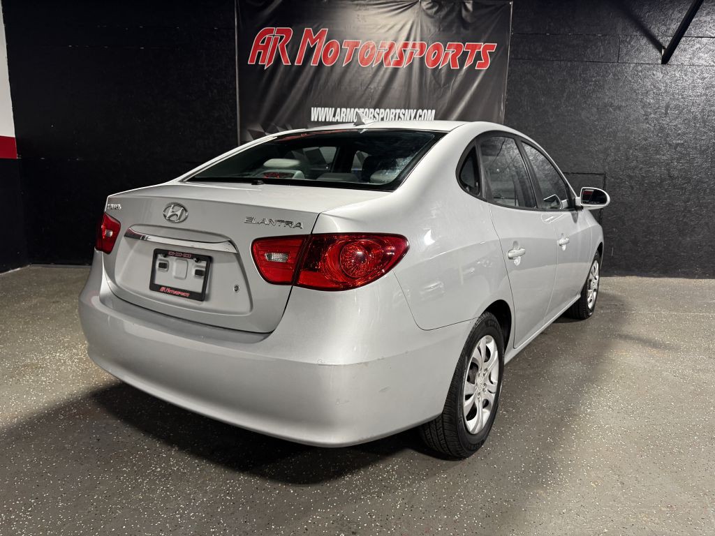 2010 Hyundai Elantra Image 5