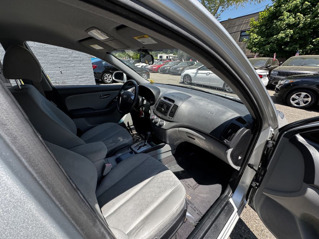 2010 Hyundai Elantra Image 18