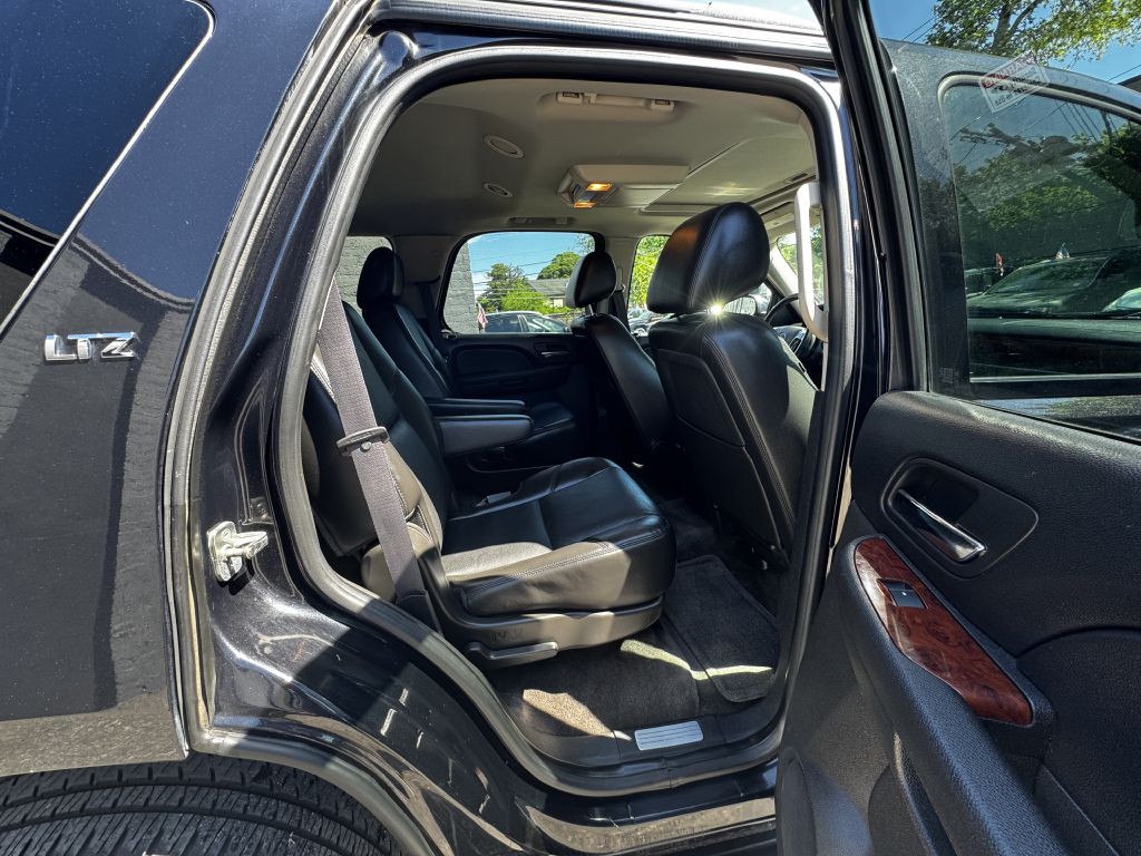 2011 Chevrolet Tahoe Image 20