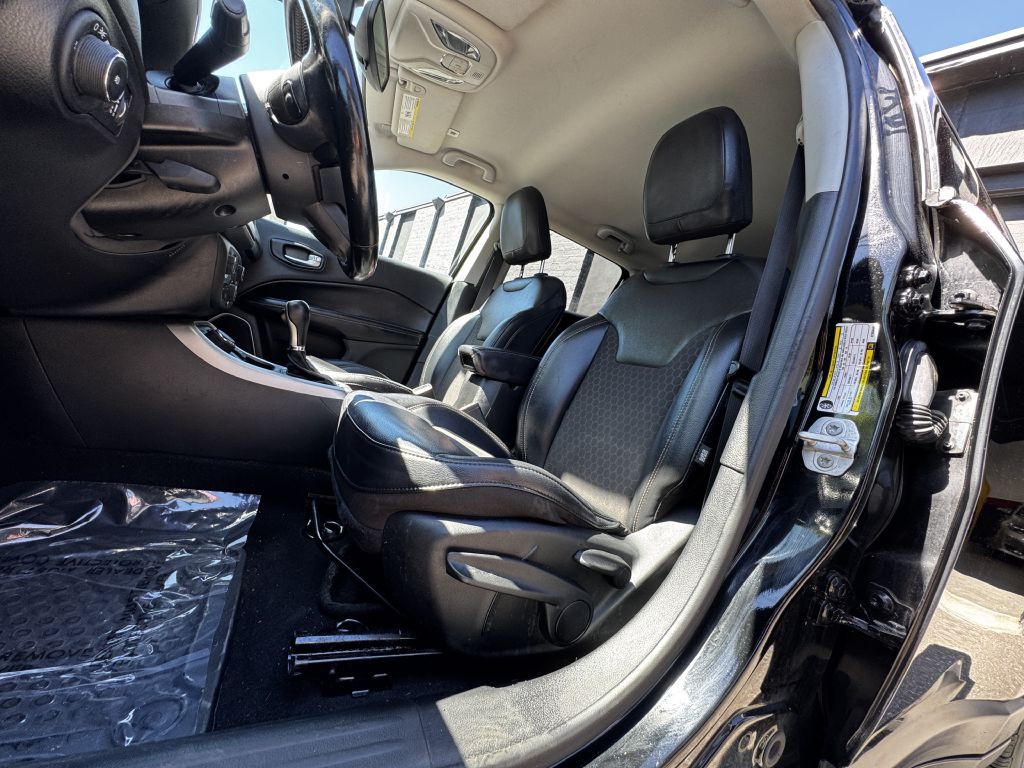 2019 Jeep Compass Image 13