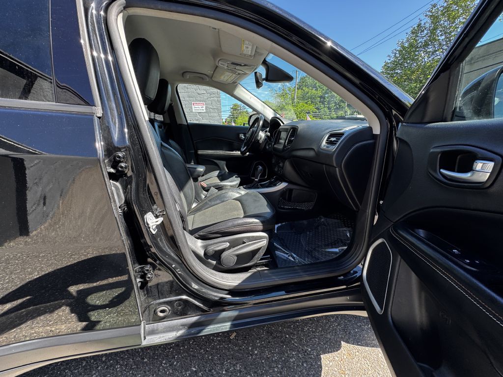 2019 Jeep Compass Image 18