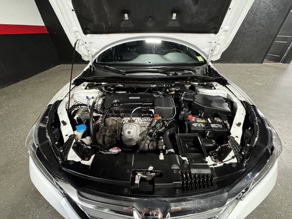 2017 Honda Accord Image 9