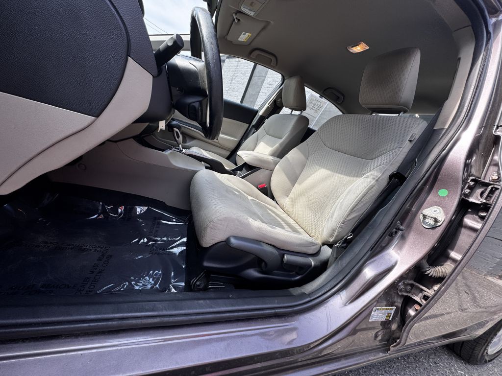 2015 Honda Civic Image 12