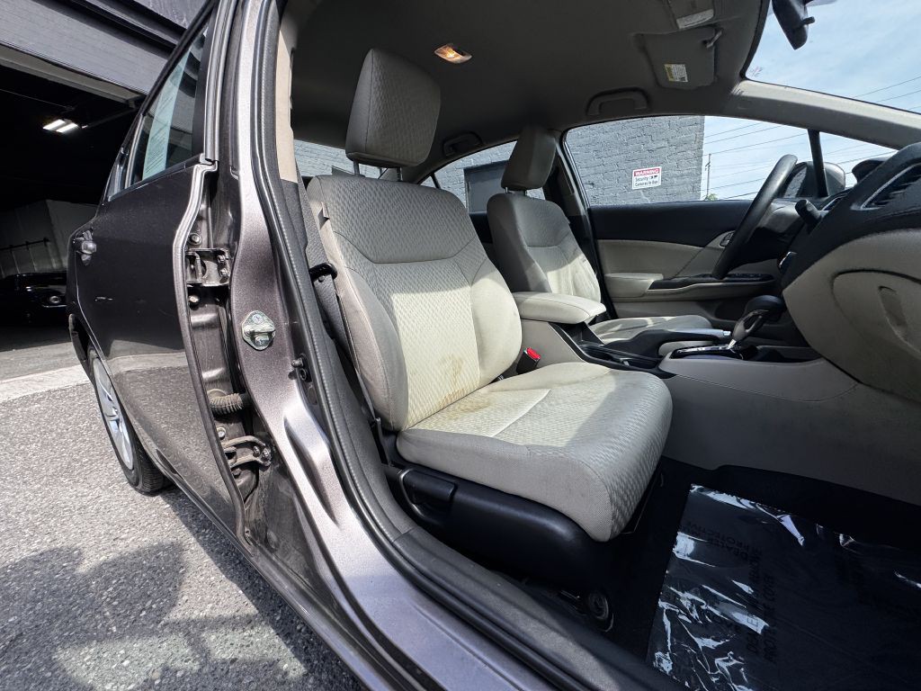 2015 Honda Civic Image 18