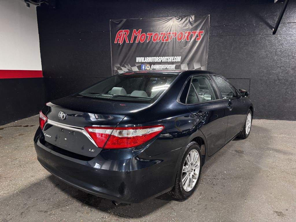 2015 Toyota Camry Image 4