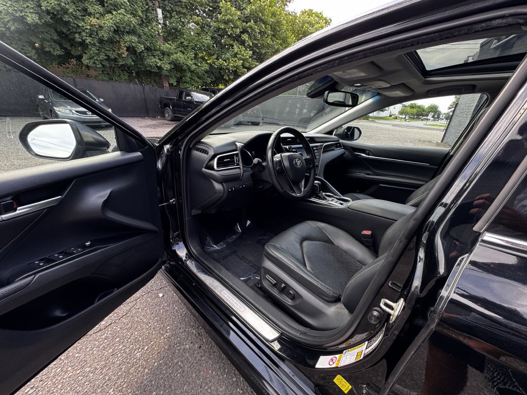 2018 Toyota Camry Image 13