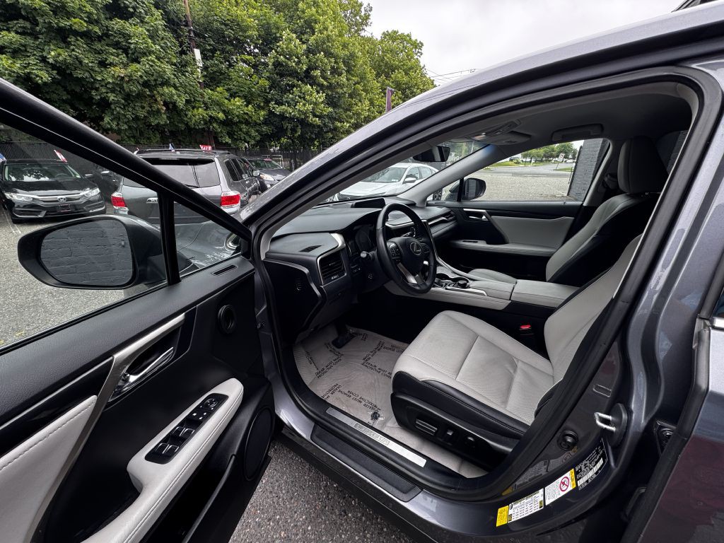 2016 Lexus RX Image 13