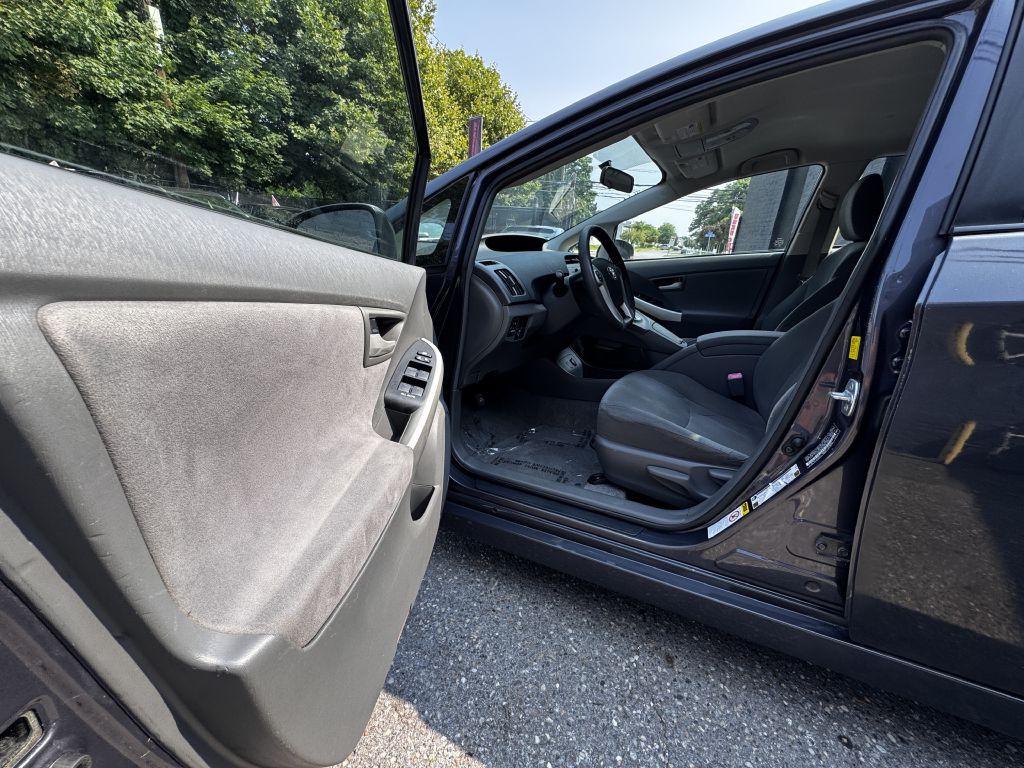 2010 Toyota Prius Image 9