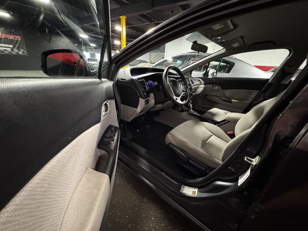 2013 Honda Civic Image 9