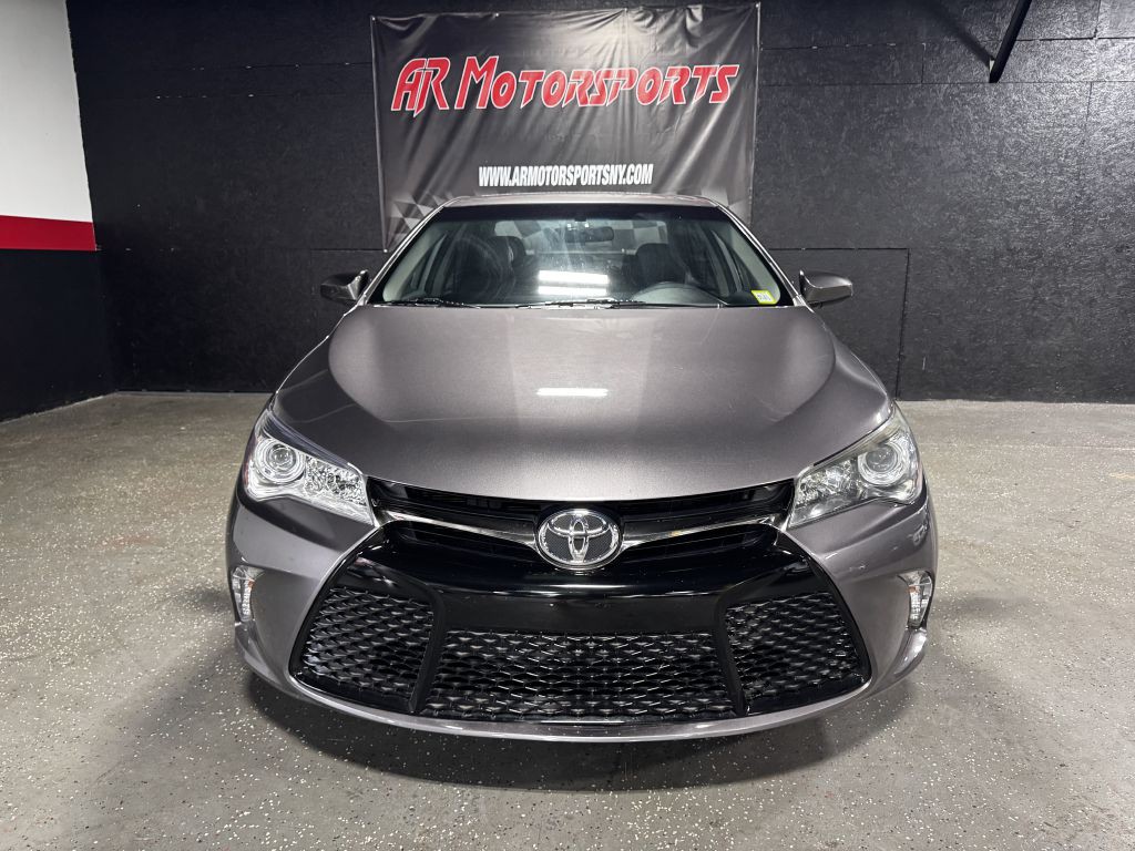 2016 Toyota Camry Image 8