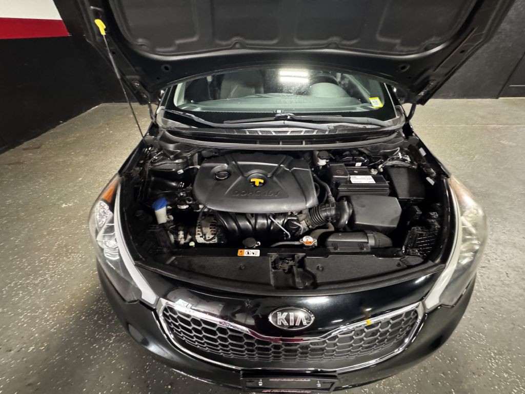 2016 Kia Forte Image 9