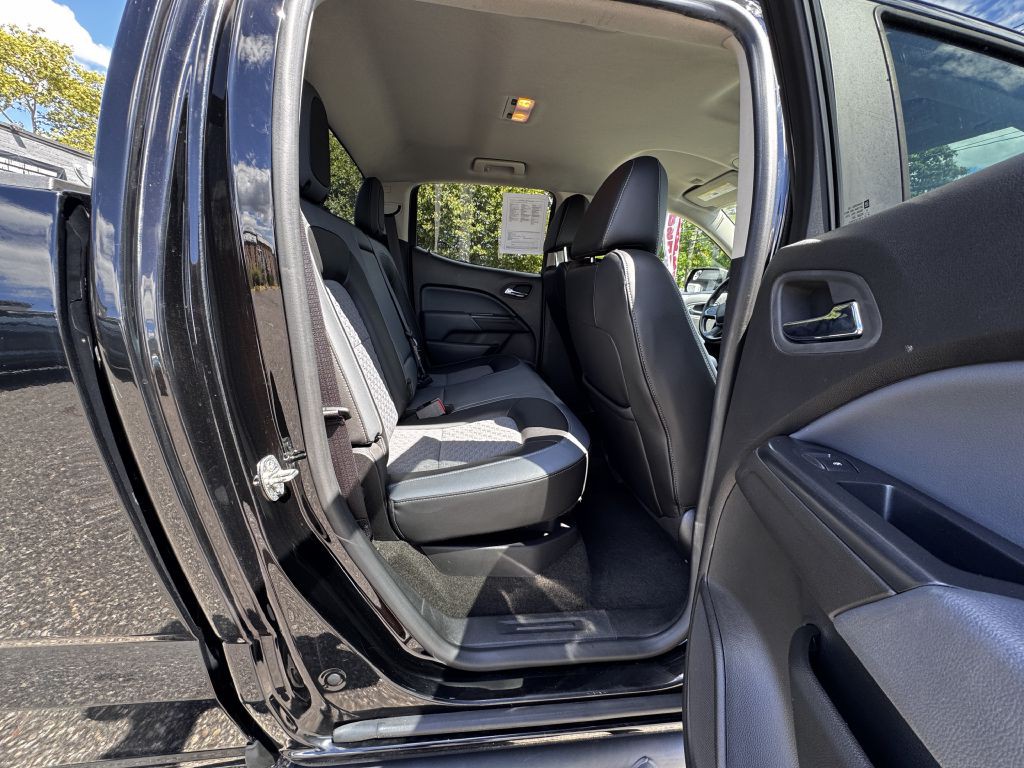 2015 Chevrolet Colorado Image 15