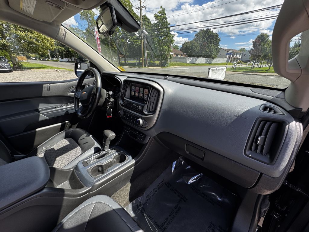 2015 Chevrolet Colorado Image 18