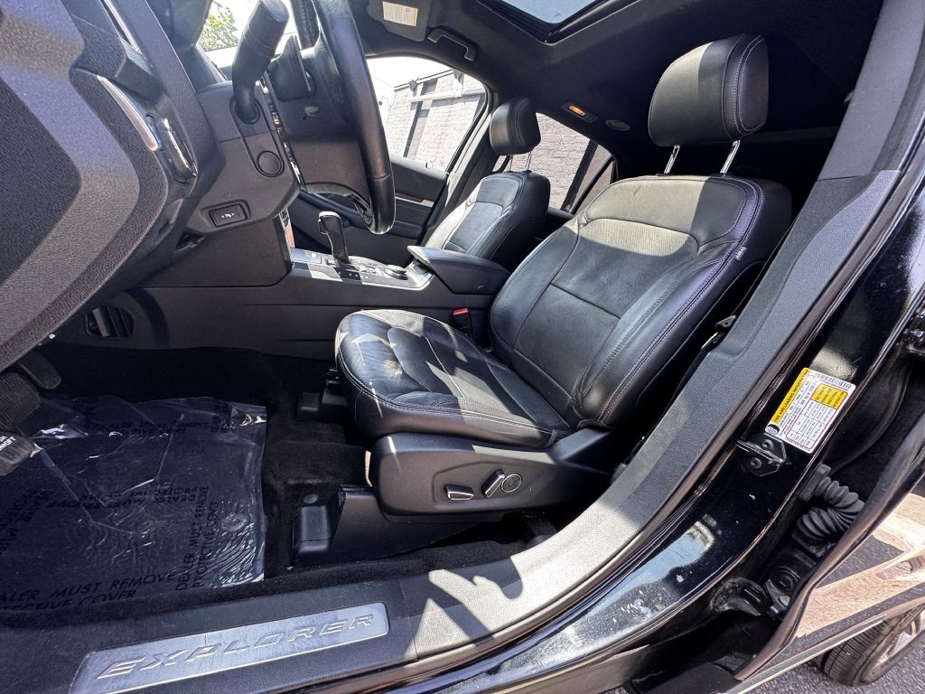 2017 Ford Explorer Image 11