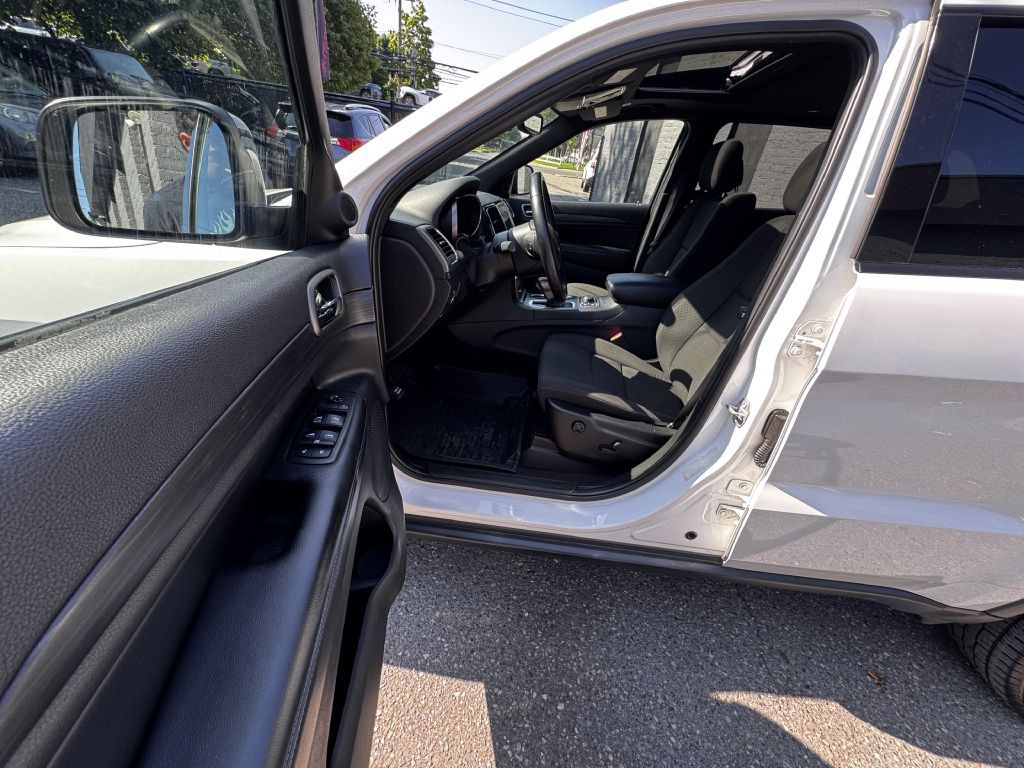 2019 Jeep Grand Cherokee Image 11