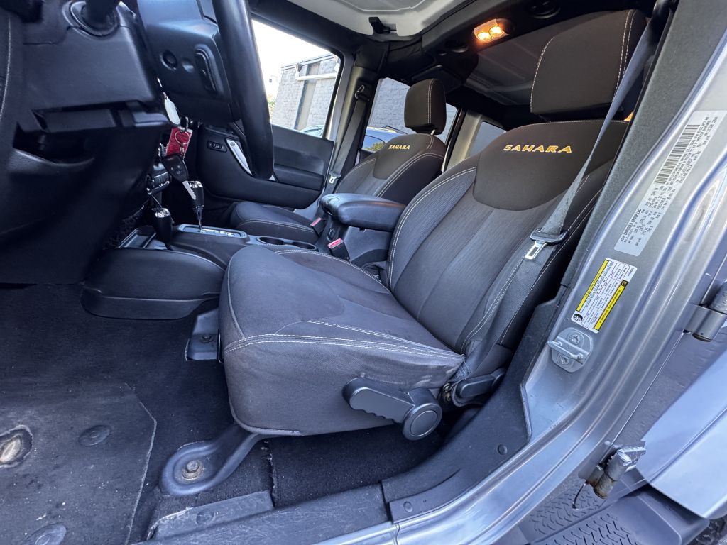 2015 Jeep Wrangler Unlimited Image 9