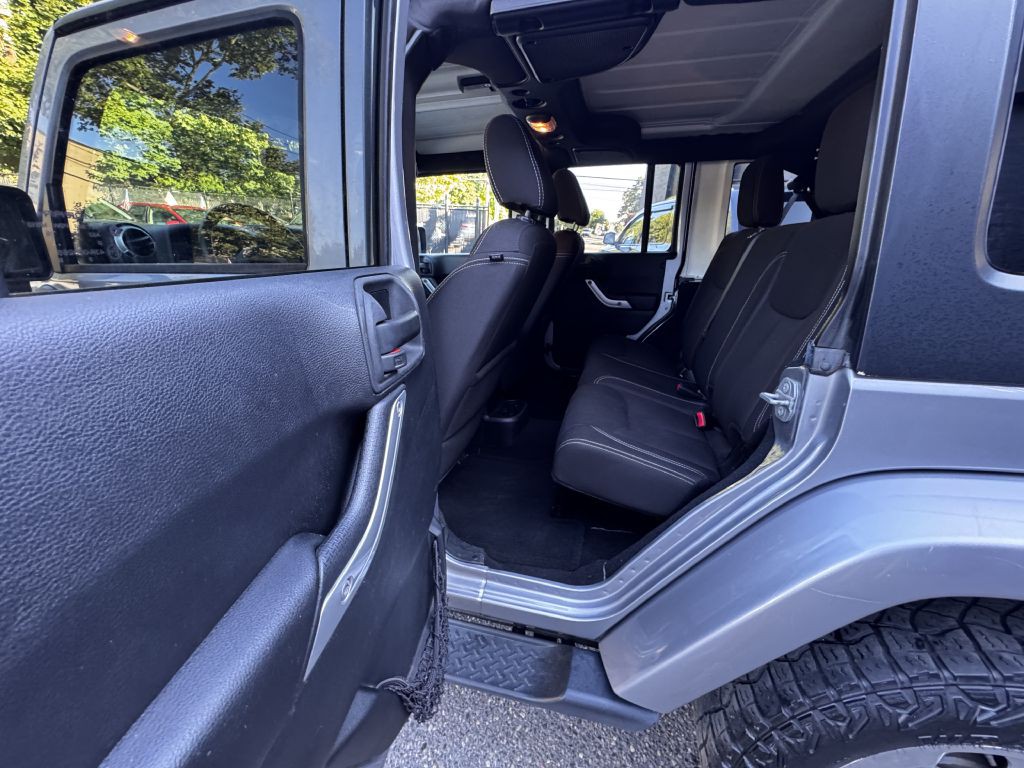 2015 Jeep Wrangler Unlimited Image 11