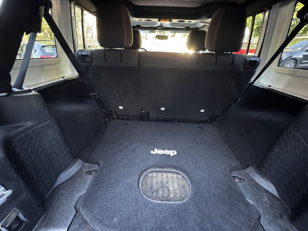 2015 Jeep Wrangler Unlimited Image 12