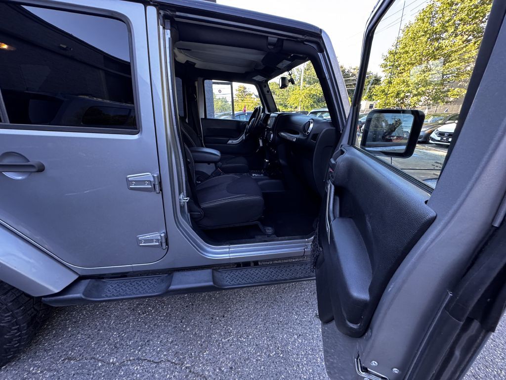 2015 Jeep Wrangler Unlimited Image 14