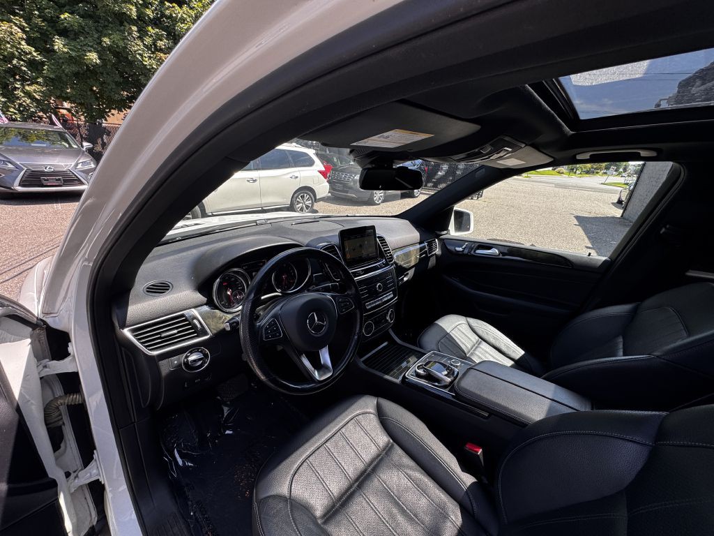 2017 Mercedes-Benz GLE-Class Image 11