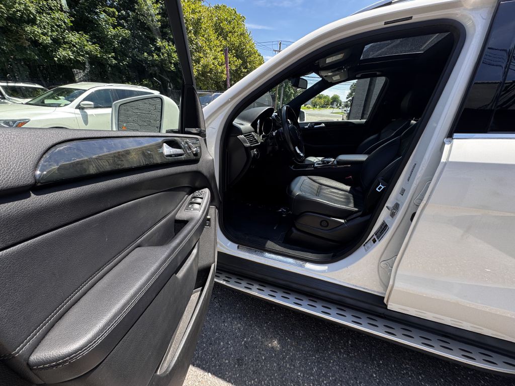 2017 Mercedes-Benz GLE-Class Image 12