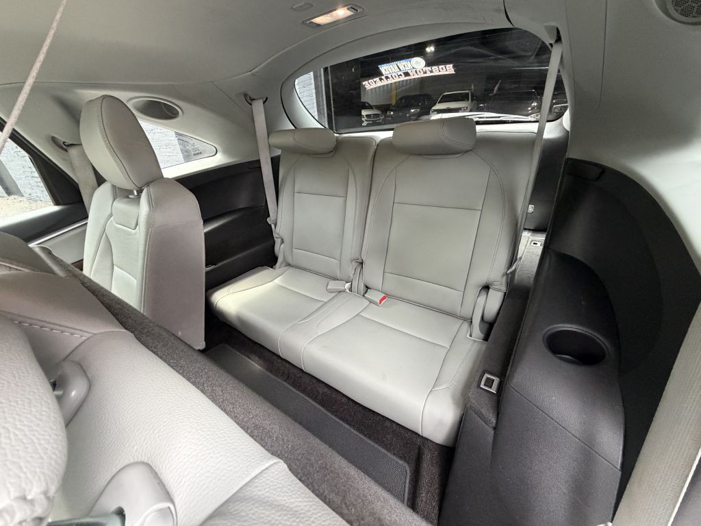 2017 Acura MDX Image 14