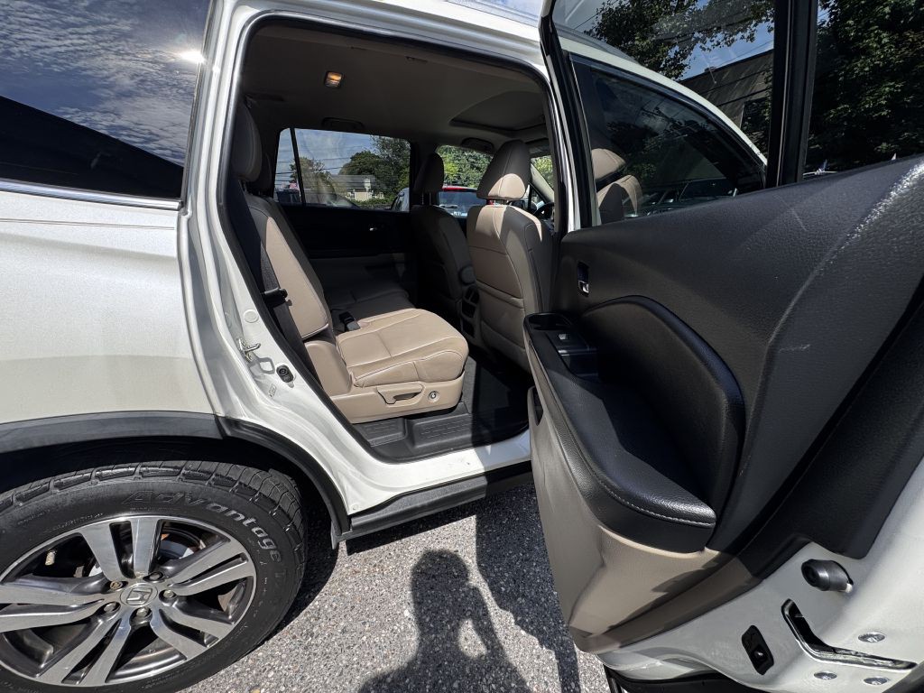 2016 Honda Pilot Image 17