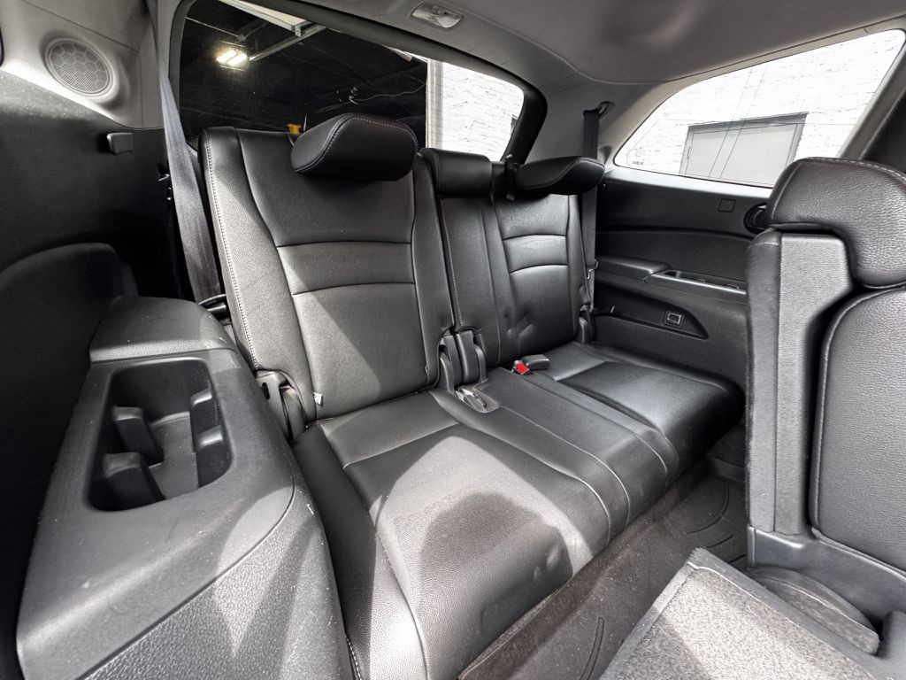 2016 Honda Pilot Image 17