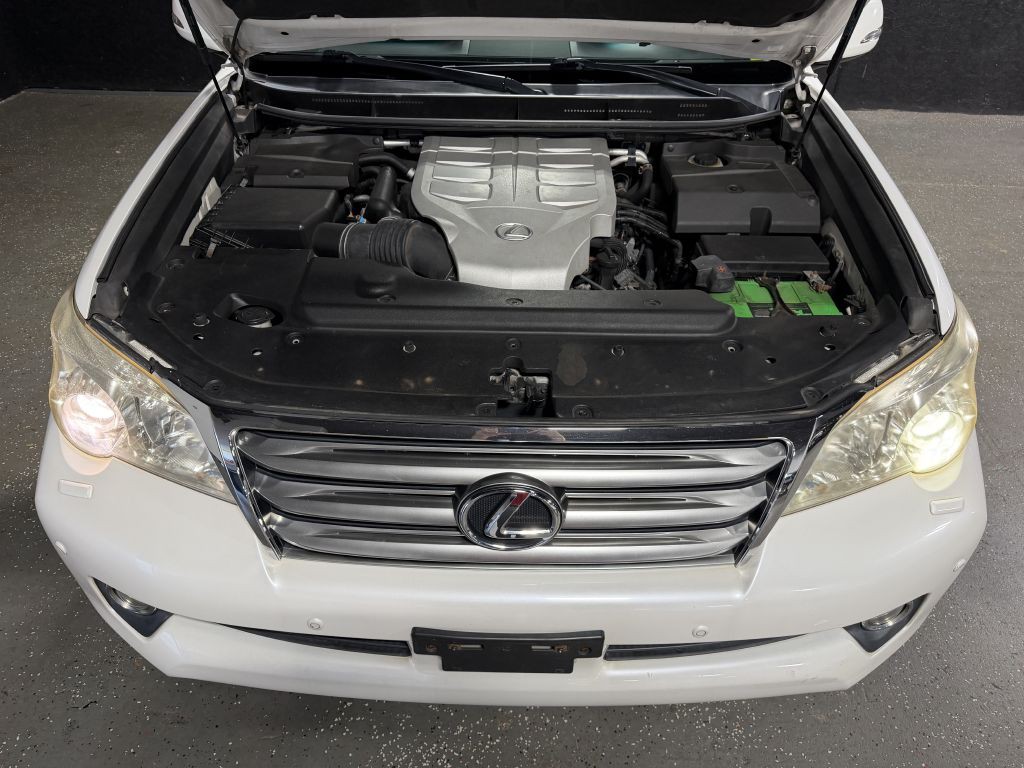 2012 Lexus GX Image 10