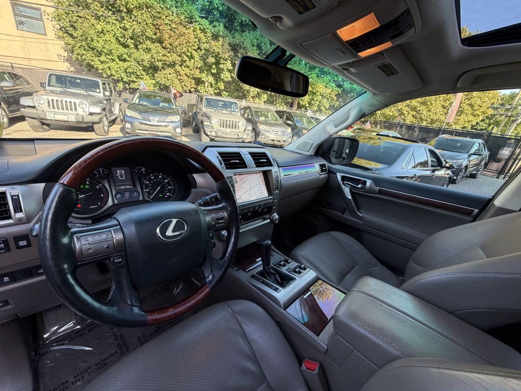 2012 Lexus GX Image 13