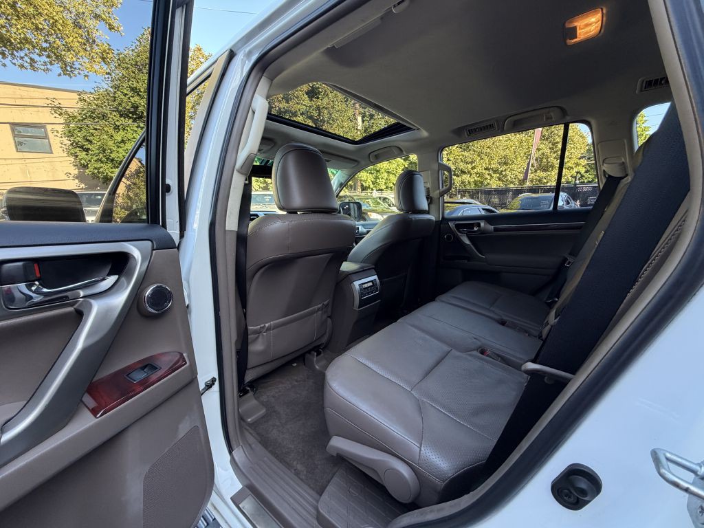 2012 Lexus GX Image 15