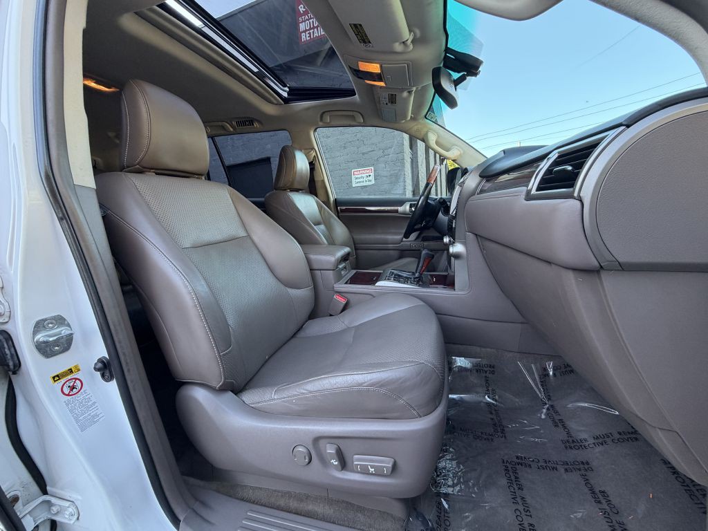 2012 Lexus GX Image 21