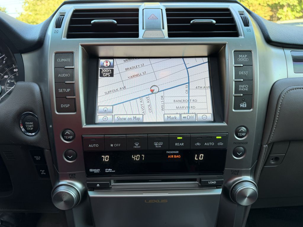 2012 Lexus GX Image 24