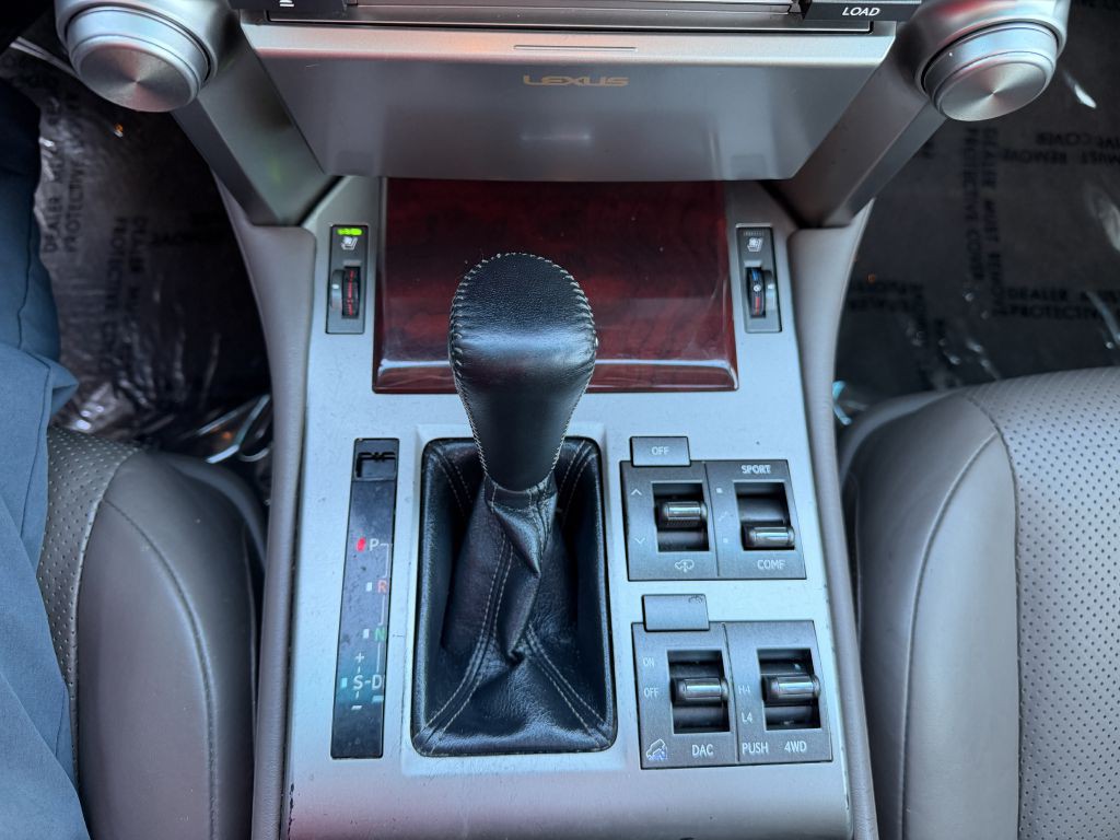 2012 Lexus GX Image 26