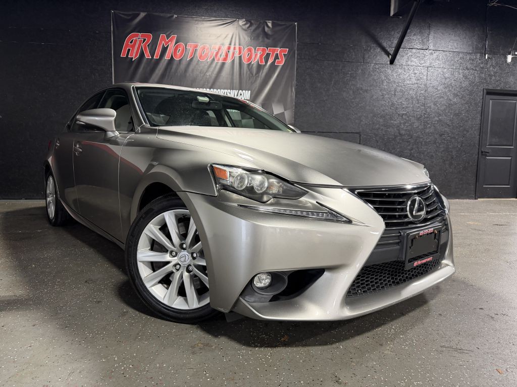 2016 Lexus IS Image 7