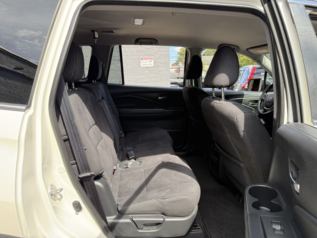 2018 Honda Pilot Image 16