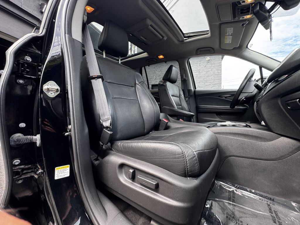 2016 Honda Pilot Image 19