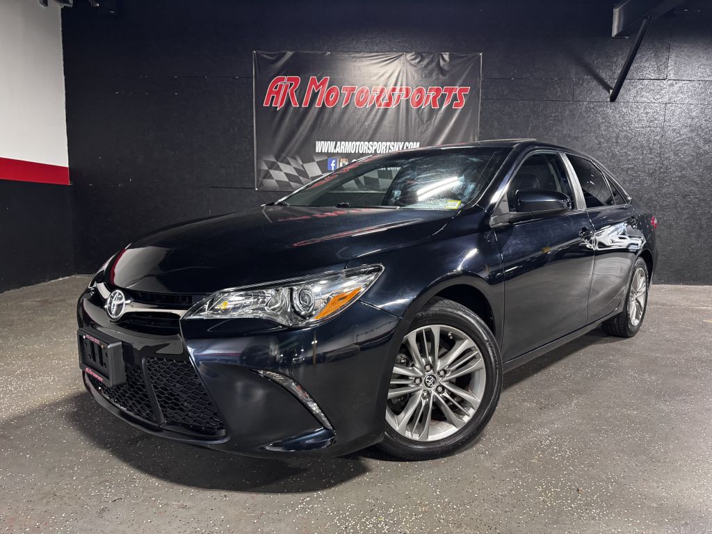 2017 Toyota Camry Image 1