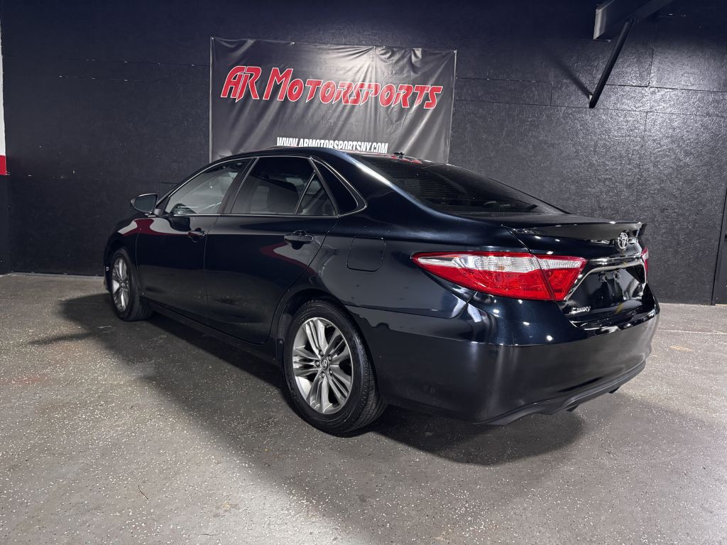 2017 Toyota Camry Image 4