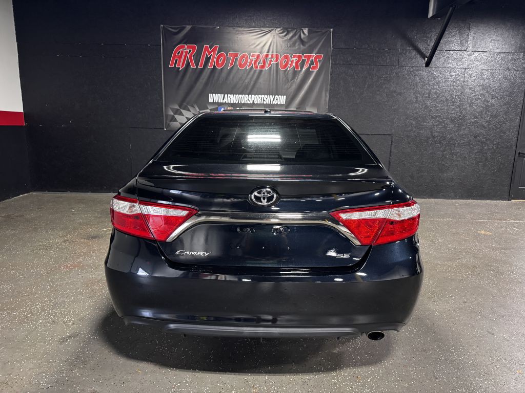 2017 Toyota Camry Image 5