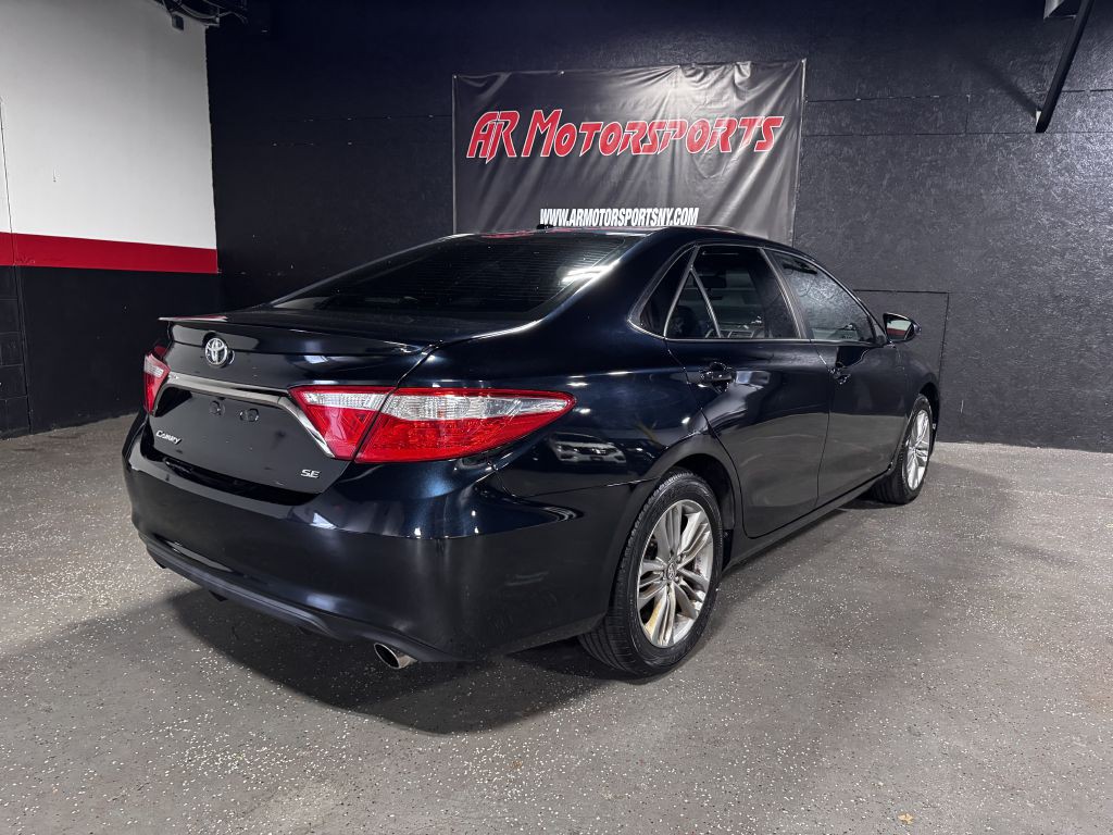 2017 Toyota Camry Image 6