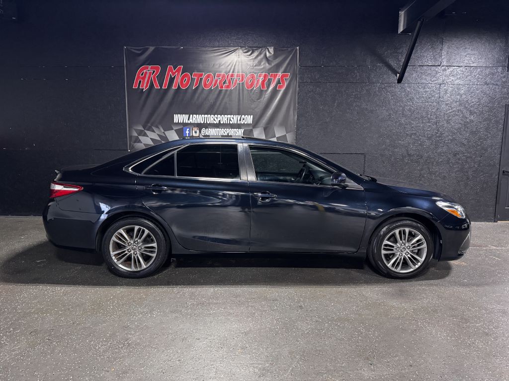 2017 Toyota Camry Image 7