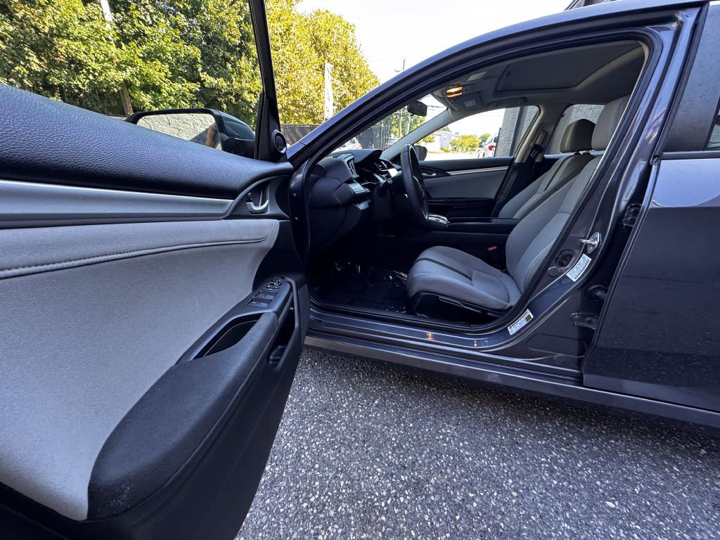 2018 Honda Civic Image 9