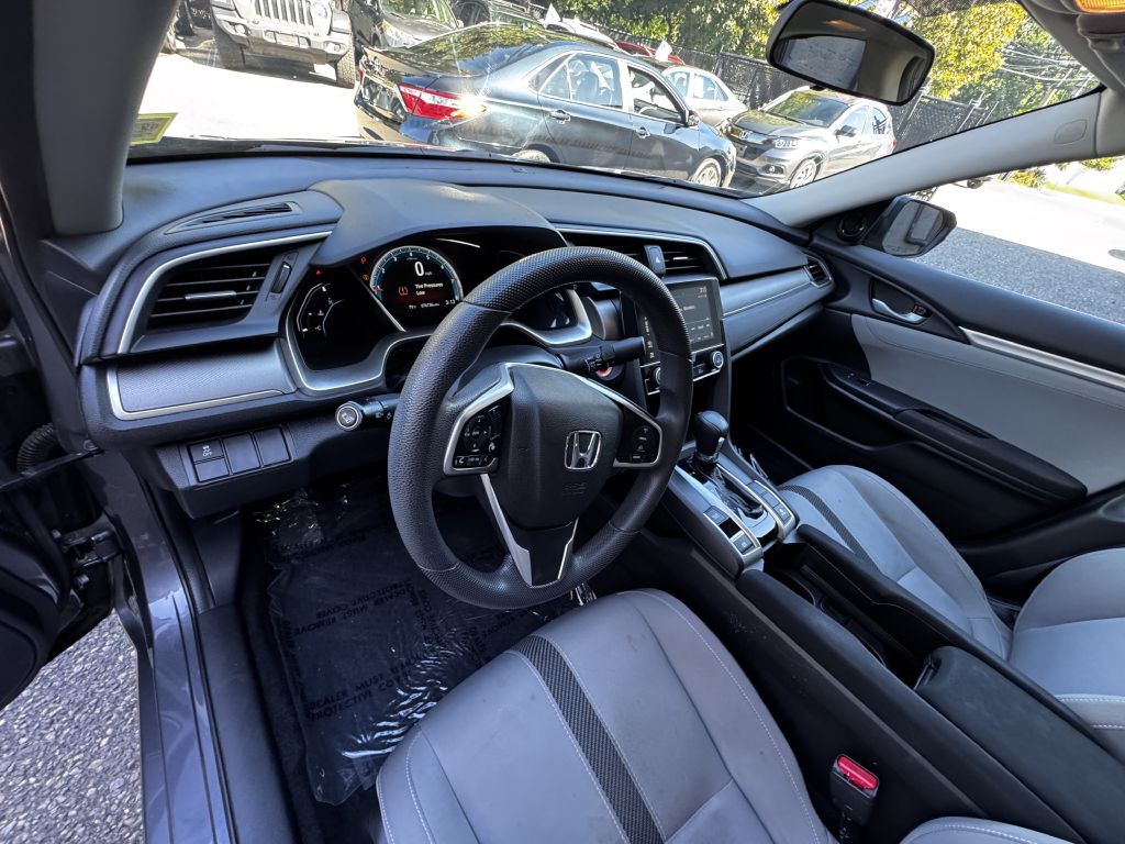 2018 Honda Civic Image 11