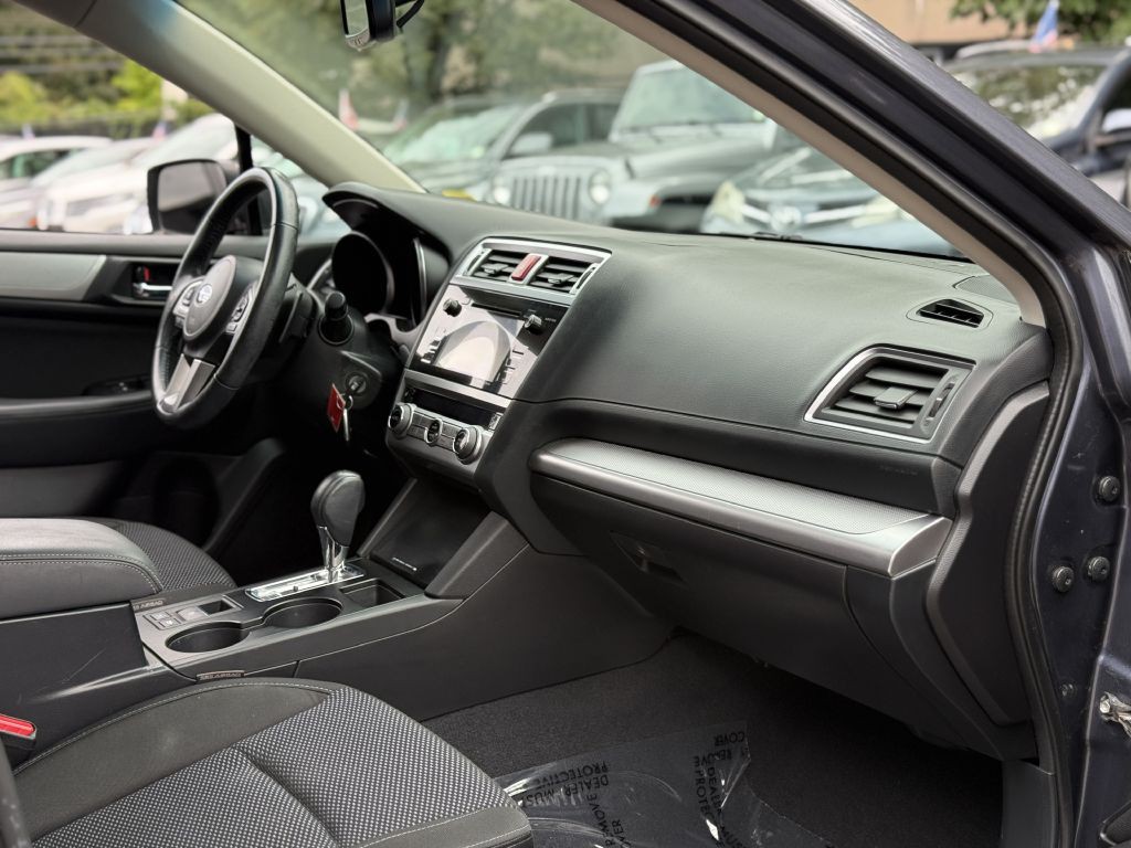 2017 Subaru Outback Image 16