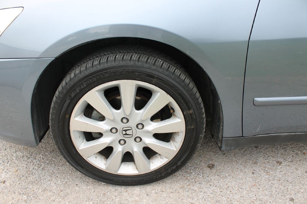 2007 Honda Accord Image 10