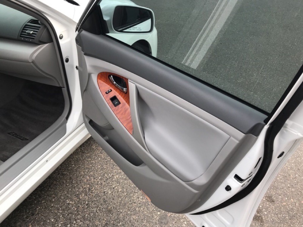 2020 Toyota Camry Image 10