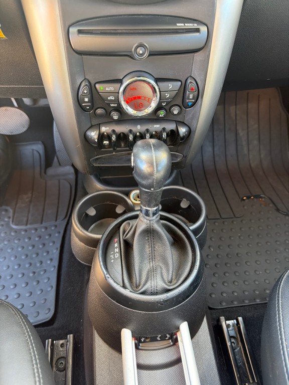 2016 MINI Cooper Image 11