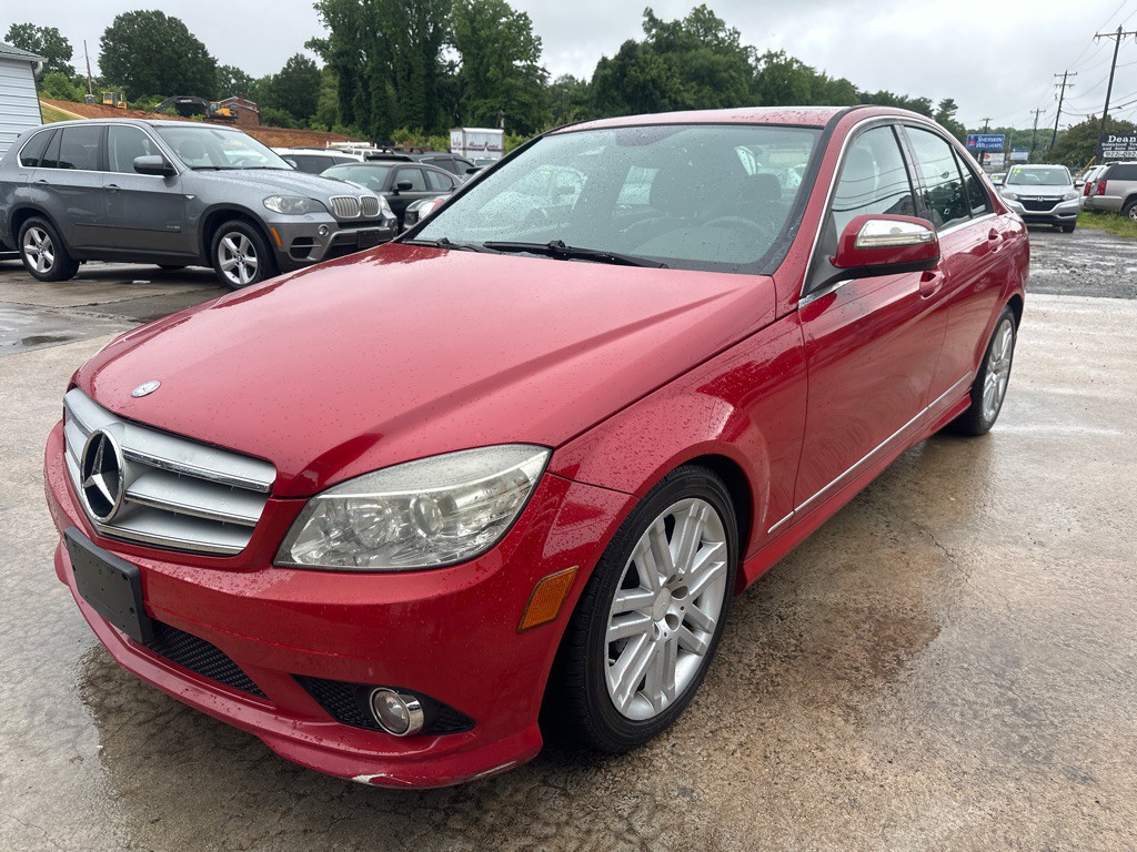 2009 Mercedes-Benz C-Class Image 1