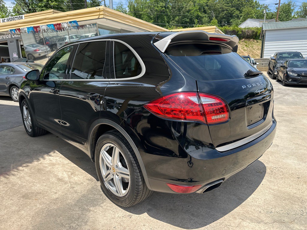 2014 Porsche Cayenne Image 8